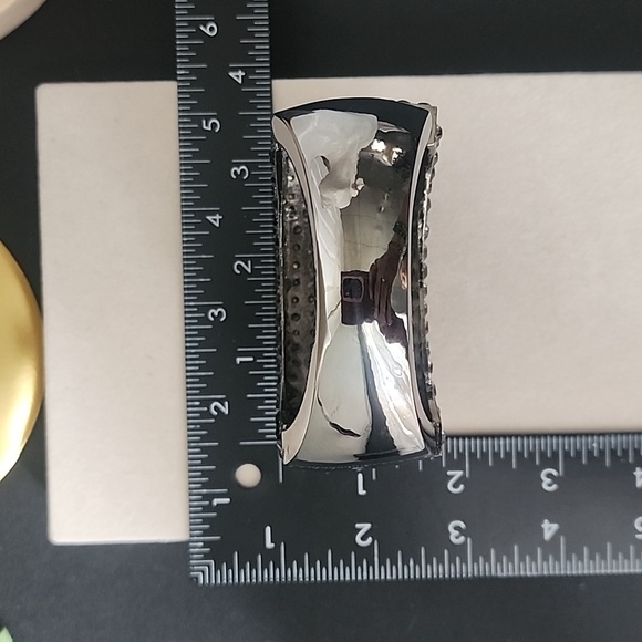 Unique Gunmetal Asymmetrical Crystal Statement Clamper Hinge Bracelet - Picture 12 of 13